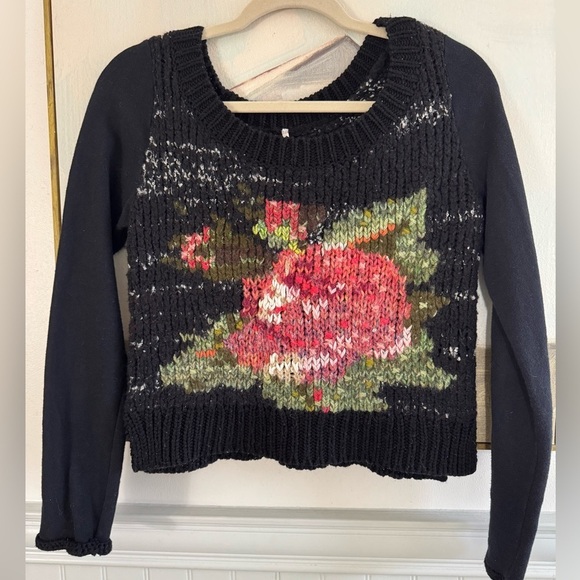 Free People Magic Rose Sweater Knit Red Black Green Size Medium - Picture 2 of 8